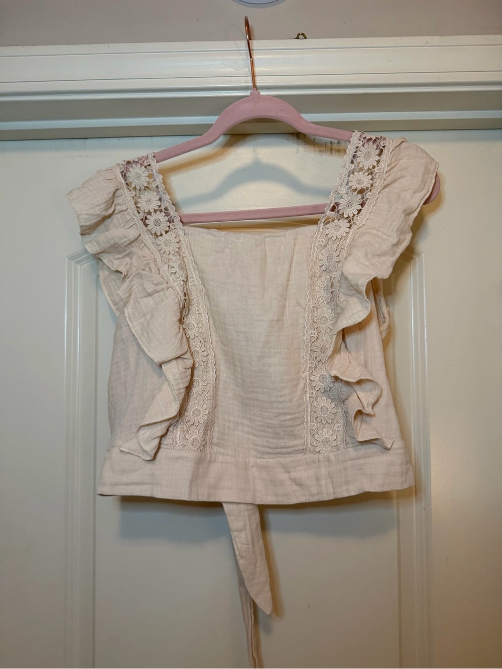 Cream Ruffled Lace-Trim Crop Top